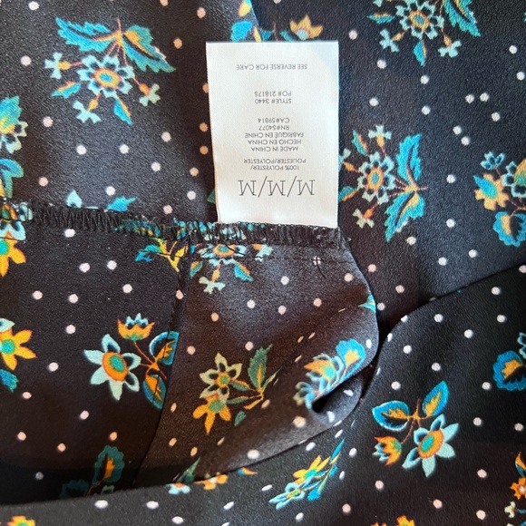 CAbi Sleeveless Floral Blouse - Black and Blue - Picture 4 of 4